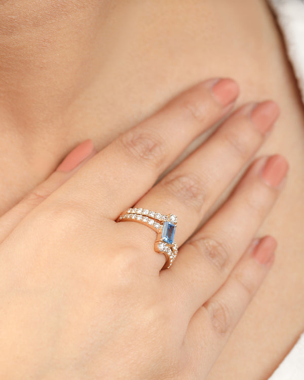 Aquamarine & Diamond 18k Gold Ring